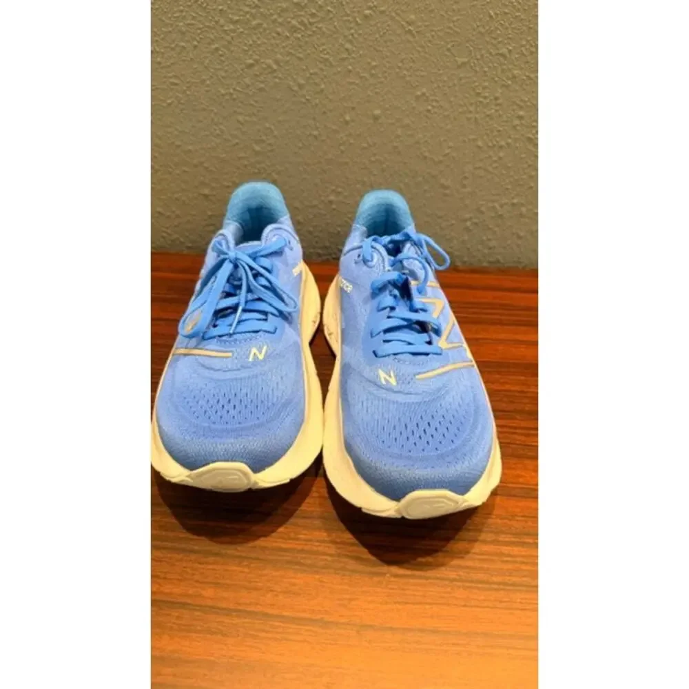 New Balance Womens Vibrant Blue Size 8.5 Fresh Foam Run Shoe